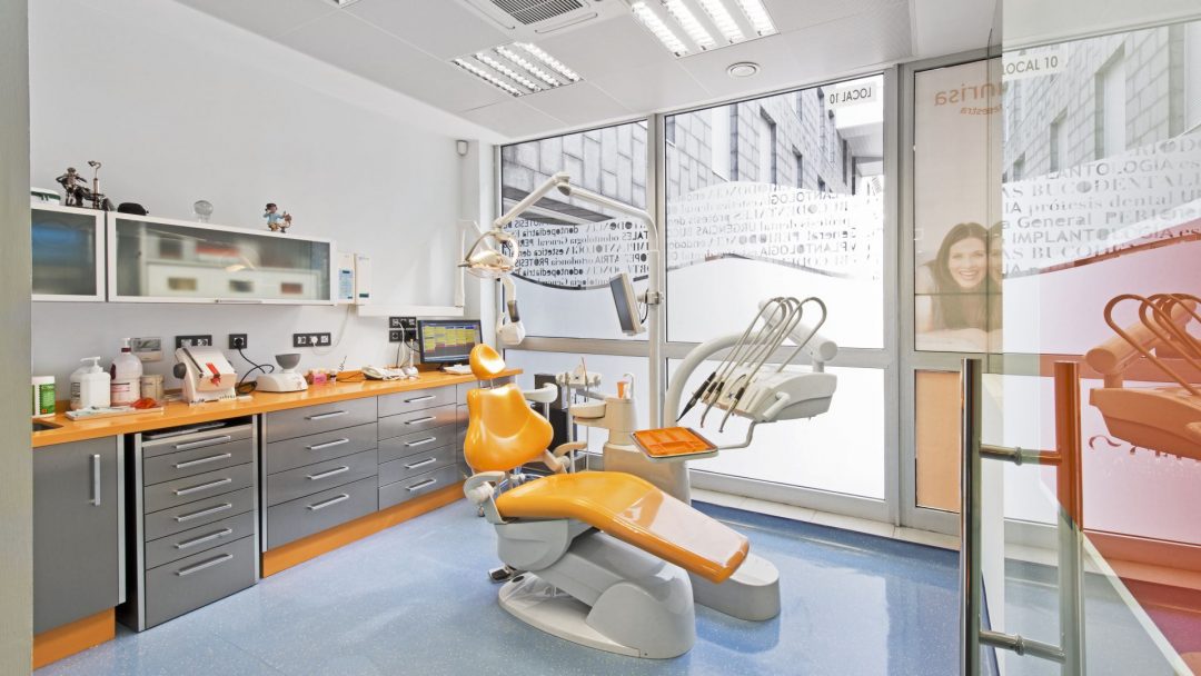 Clínica Dental CEOSC La Clínica Prótesis