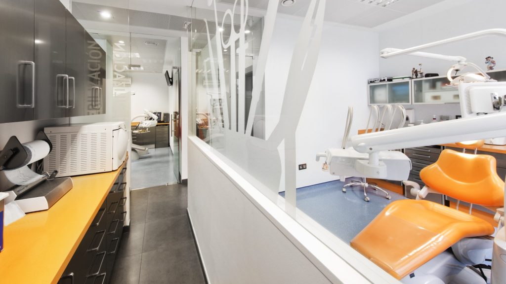 Clínica Dental CEOSC La Clínica Prótesis